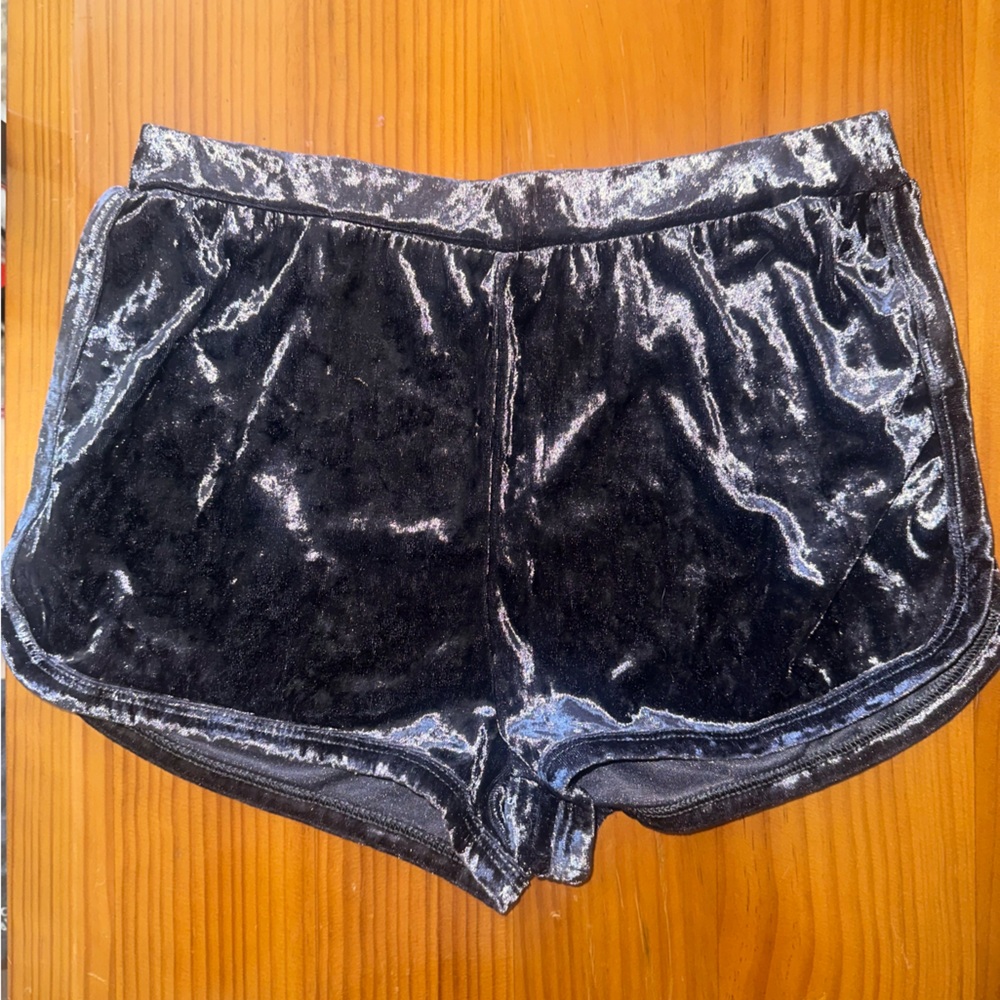 Women’s dark grey velvet shorts in size small 1.5”